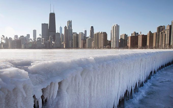 Сильні морози в Чикаго паралізували півмільйона студентів