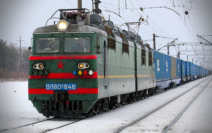5006_4896_lokomotiv_zima_poezd_drugaya-texnika_1680x1050_www_getbg_net.jpg (66.14 Kb)