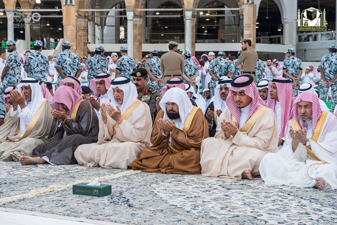 Президент Арабських еміратів закликав жителів країни молитися про дощ