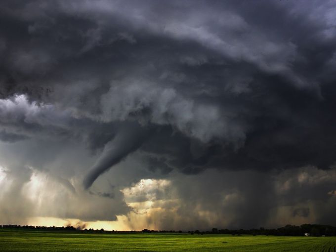 tornado.jpg (27.94 Kb)