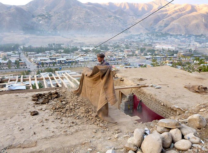 zemletryasenie-afganistan-pakistan6.jpg (88.85 Kb)